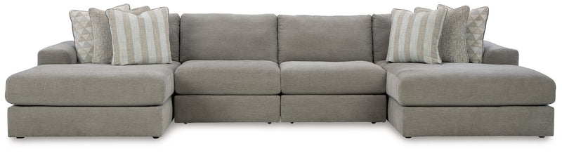 Avaliyah Sectional with Chaise