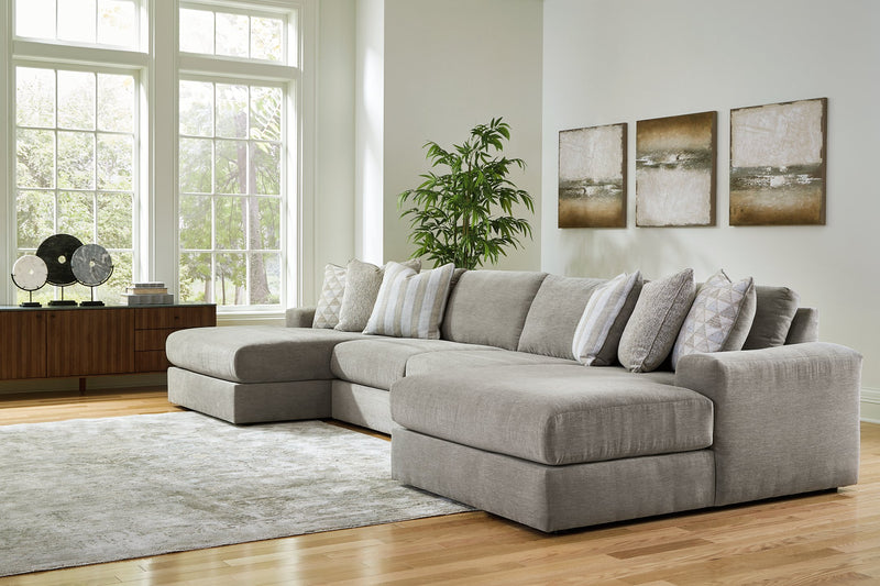 Avaliyah Sectional with Chaise