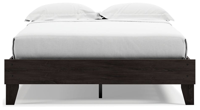 Piperton Panel Bed