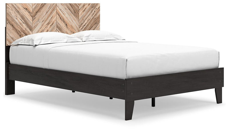 Piperton Panel Bed