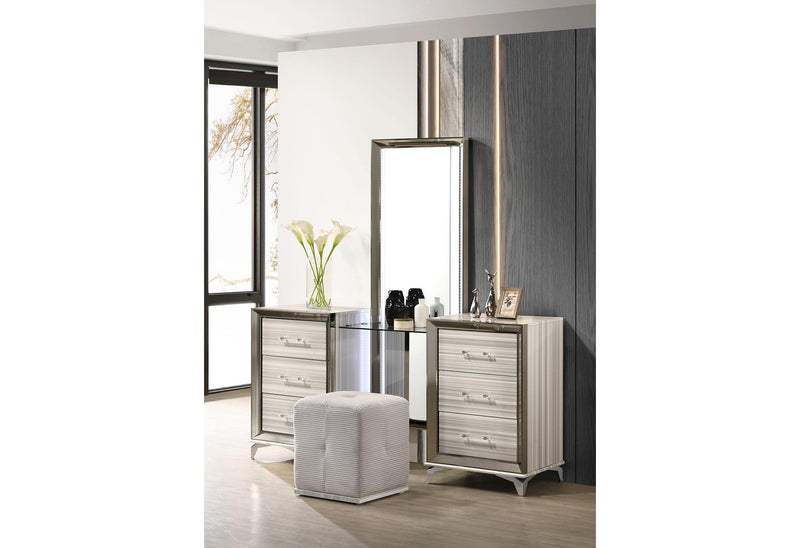 ZAMBRANO WHITE VANITY SET image