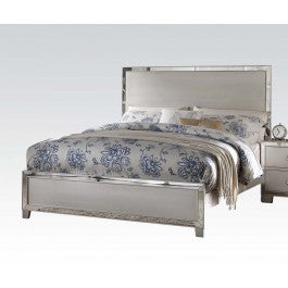 Acme Voeville California King Panel Bed in Platinum 24834CK image