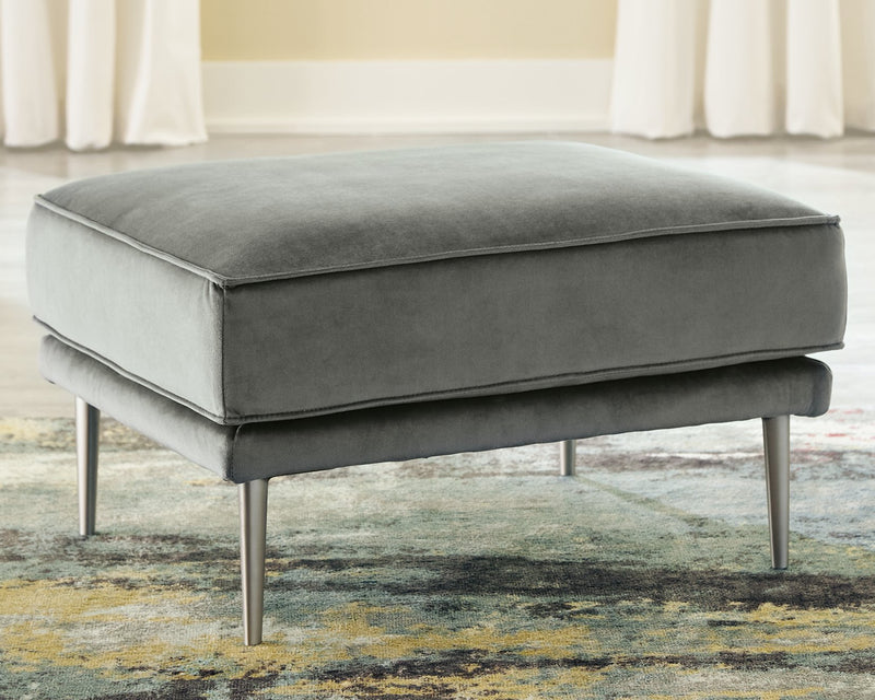 Macleary Signature Design by Ashley Ottoman image