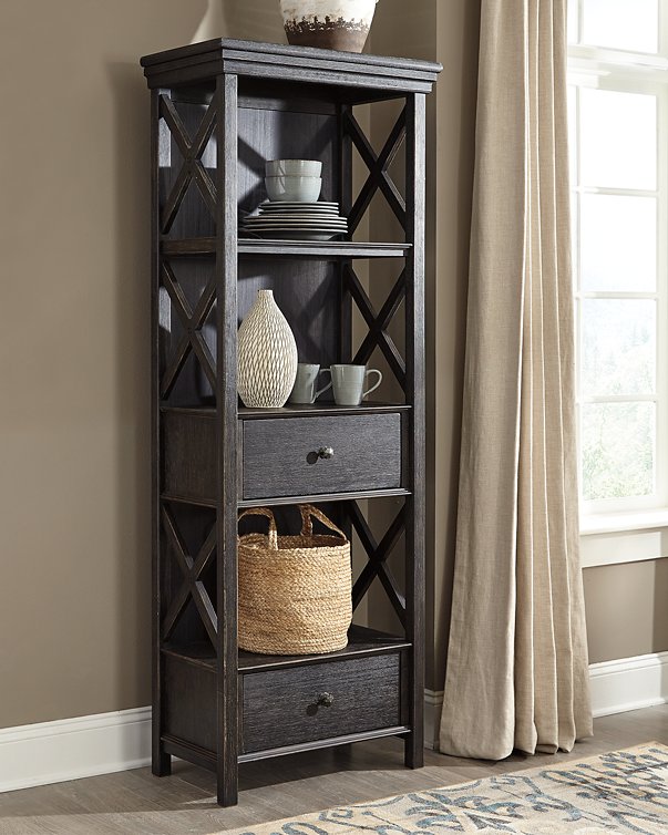 Tyler Creek Signature Design by Ashley Cabinet image