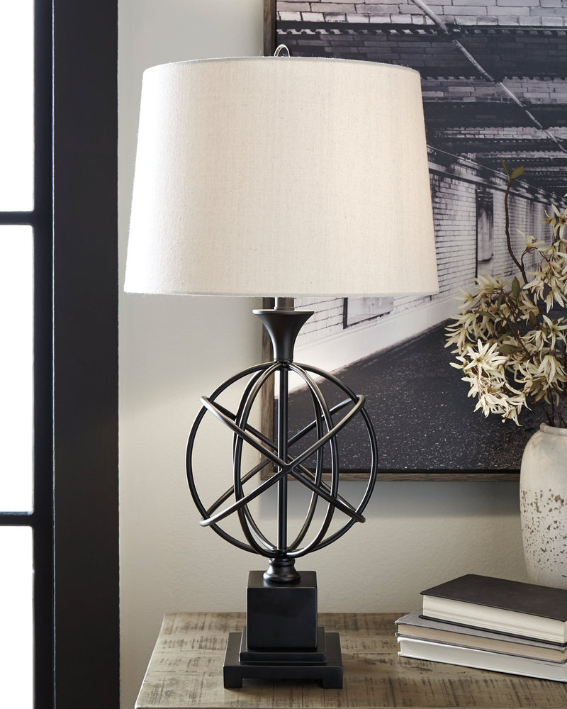 Camren Signature Design by Ashley Table Lamp image